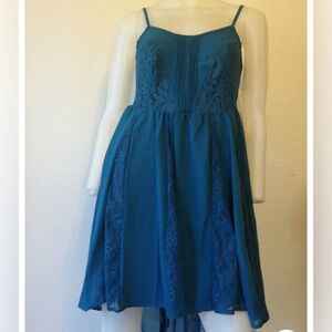 Chord‎ Teal Floral lace Dress. Size Small